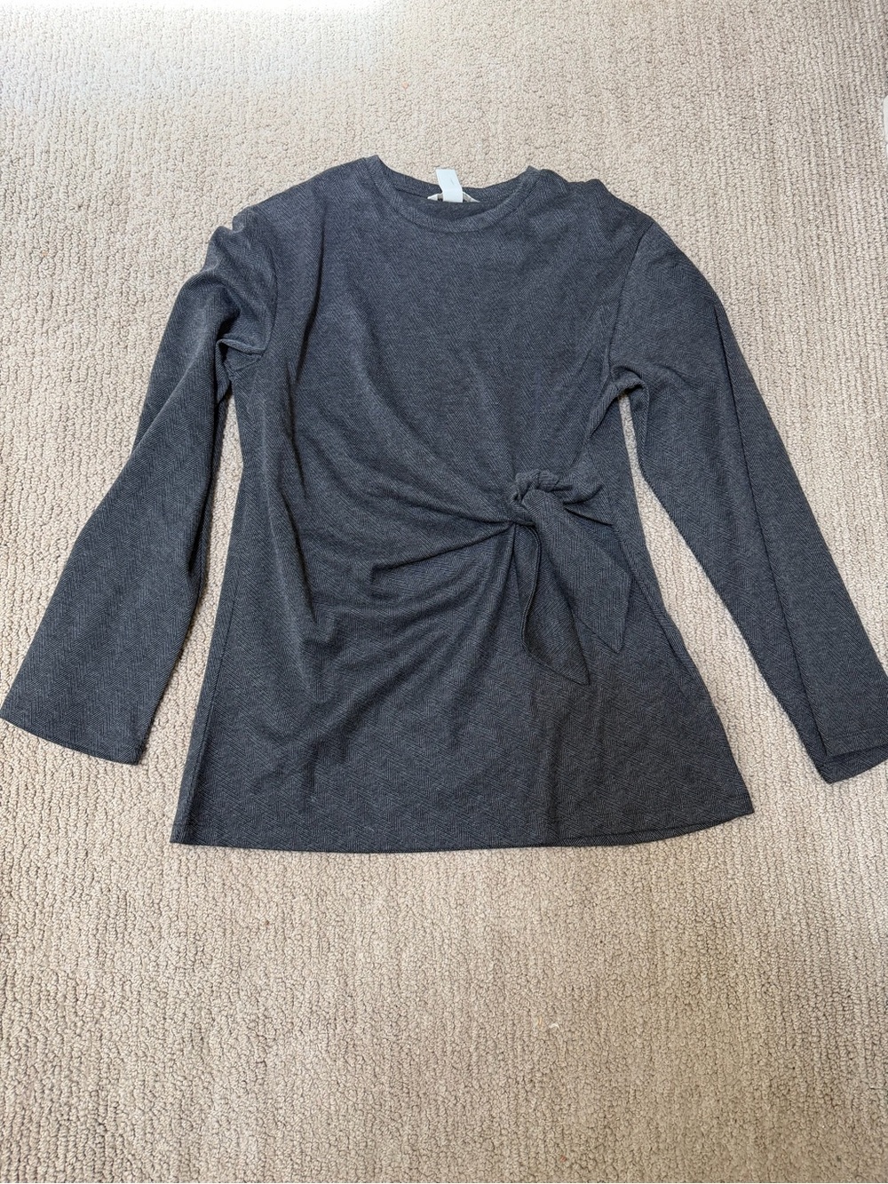 H&M Mama Maternity Dark Gray Long Sleeve Knot Front Top